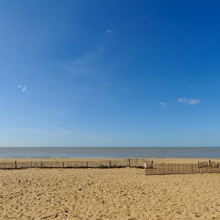 Appartement T2 A 50M De La Plage, Balcon, Wifi, Tout Confort, 4 Pers, Chatelaillon-Plage - Fr-1-535-9 외부 사진